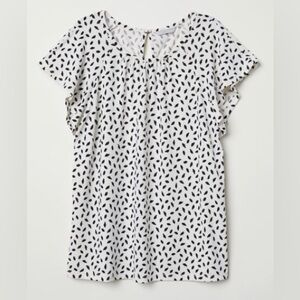 H&M Crepe White and Black Blouse Size Large